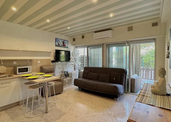 Petit Cocon Idealement Situe 4daup4 * Le Barcarès